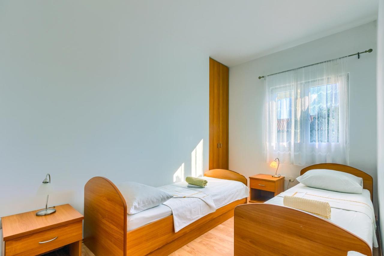 Apartmani Vukicevic โวดีเซ ภายนอก รูปภาพ
