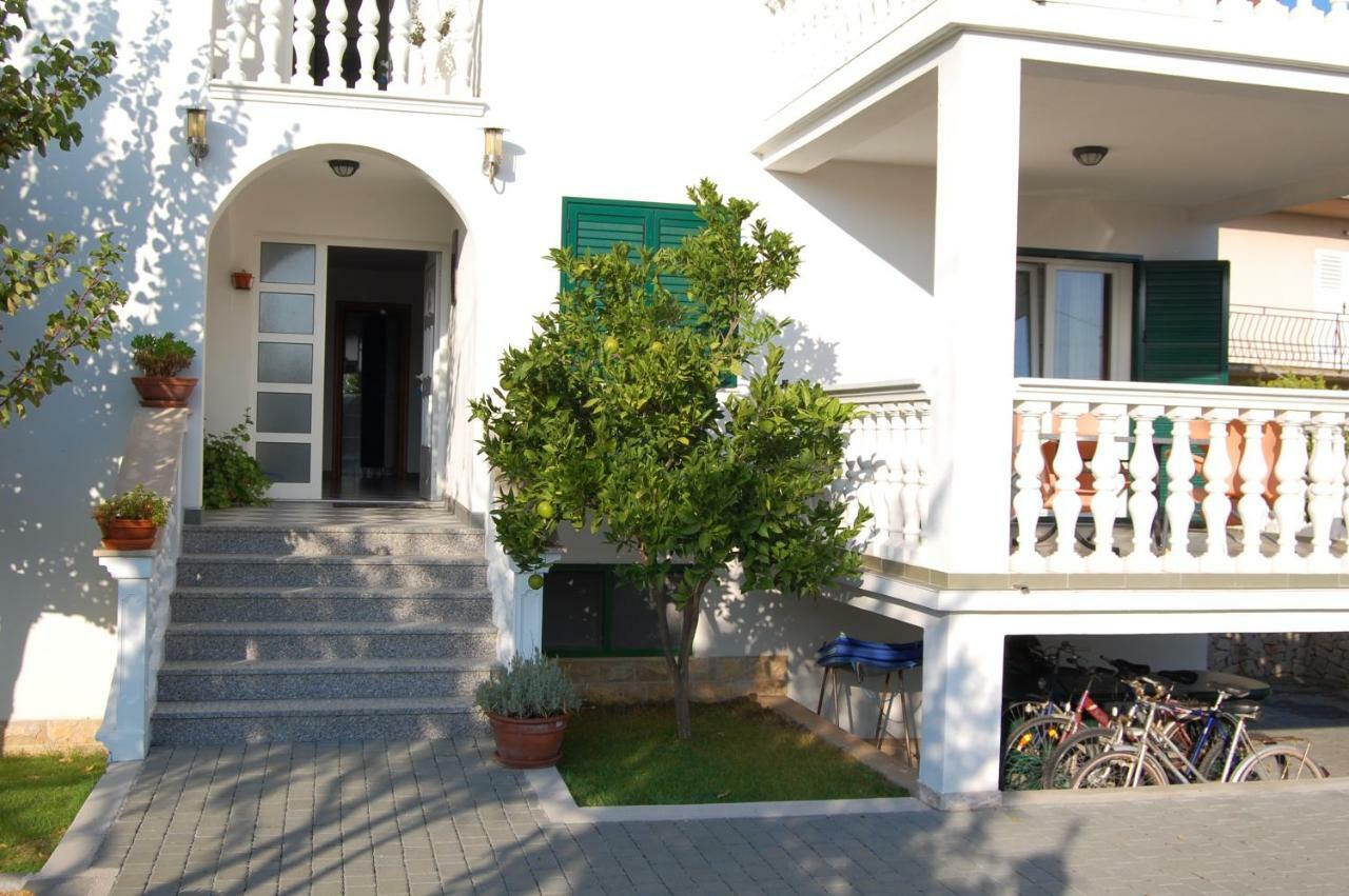 Apartmani Vukicevic โวดีเซ ภายนอก รูปภาพ